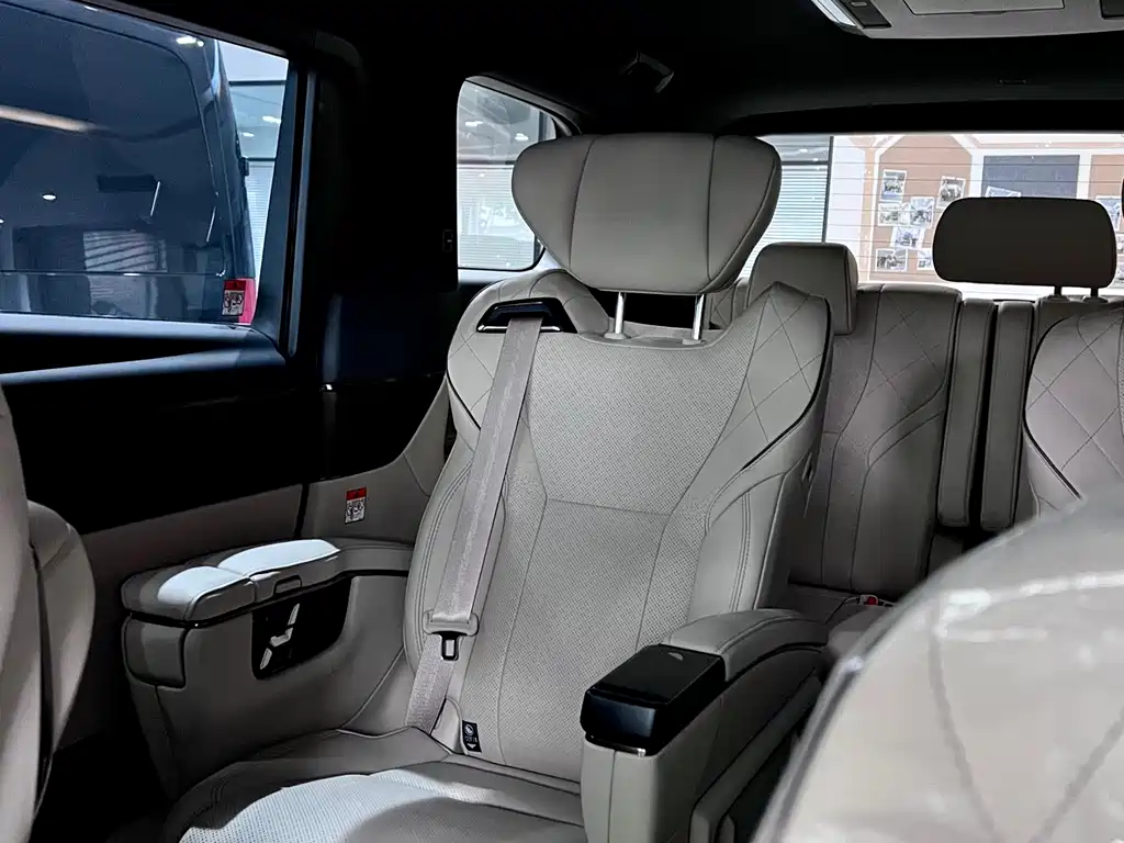 Toyota Alphard 2024 Hybrid 2.5L Executive Lounge