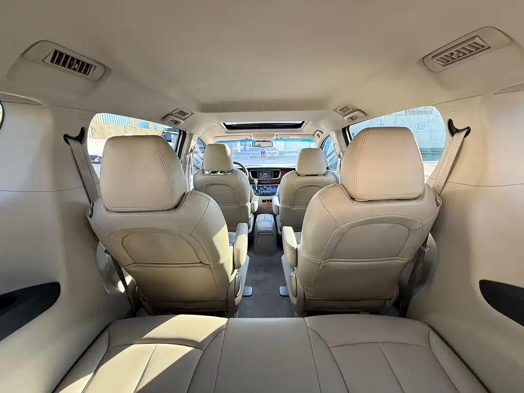 Buick GL8 2017 25S Luxury China V