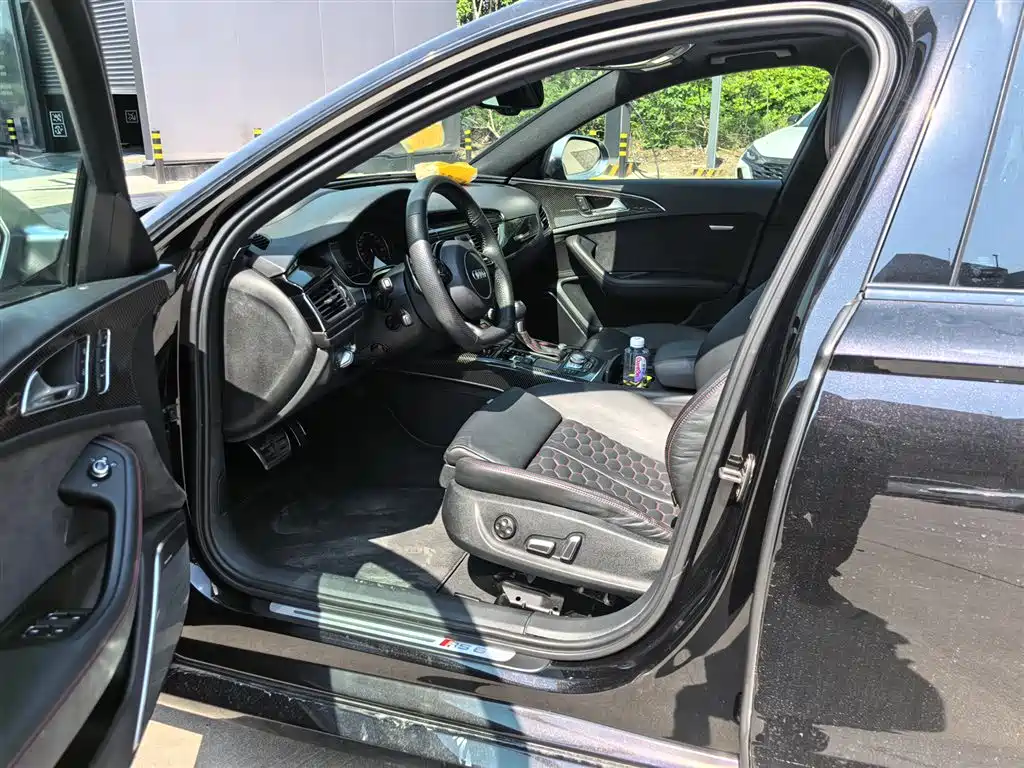 Audi RS 6 Avant 2016 4.0T
