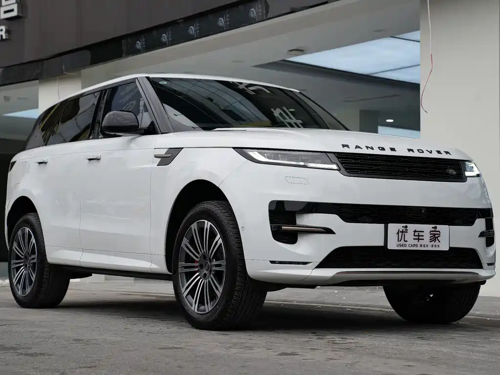 Range Rover Sport 2024 400PS Dynamic SE