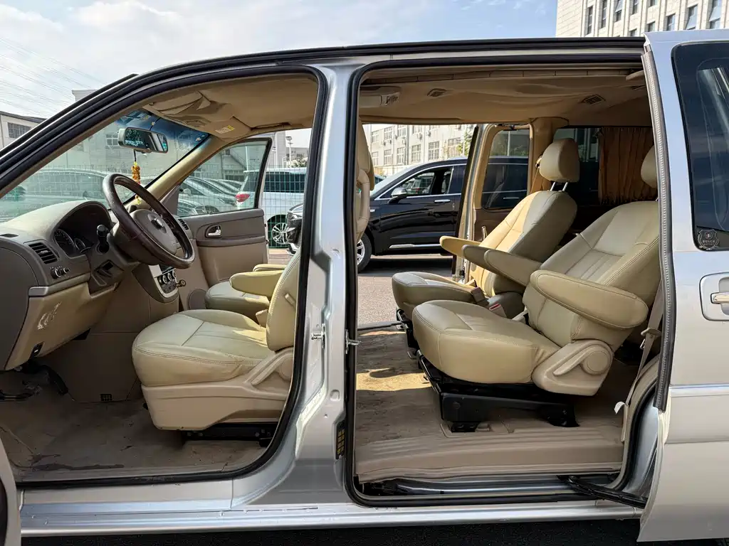 Buick GL8 2014 2.4L Classic Edition