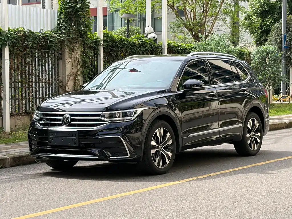 Volkswagen Tiguan L 2024