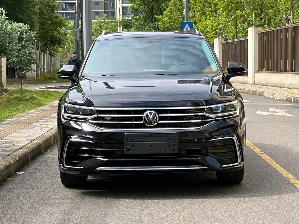 Volkswagen Tiguan L 2024