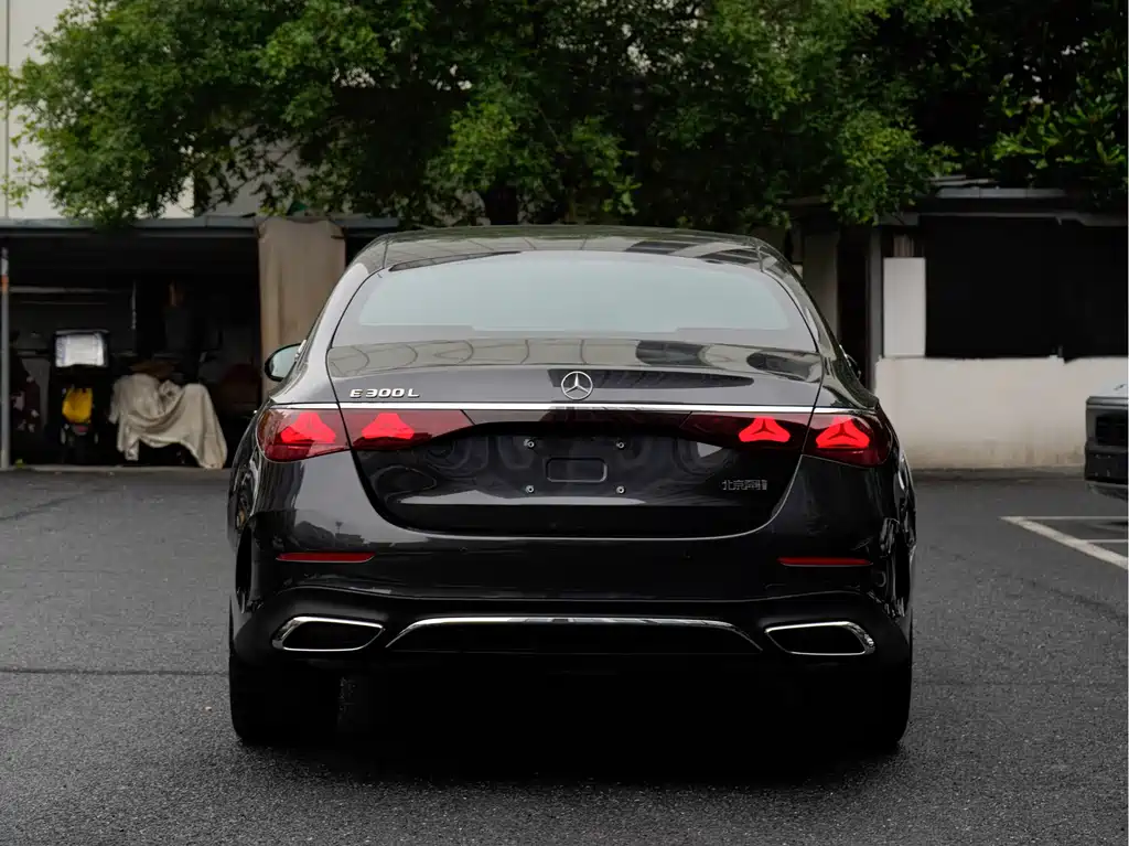 Mercedes-Benz E-Class 2024 E 300 L Sport
