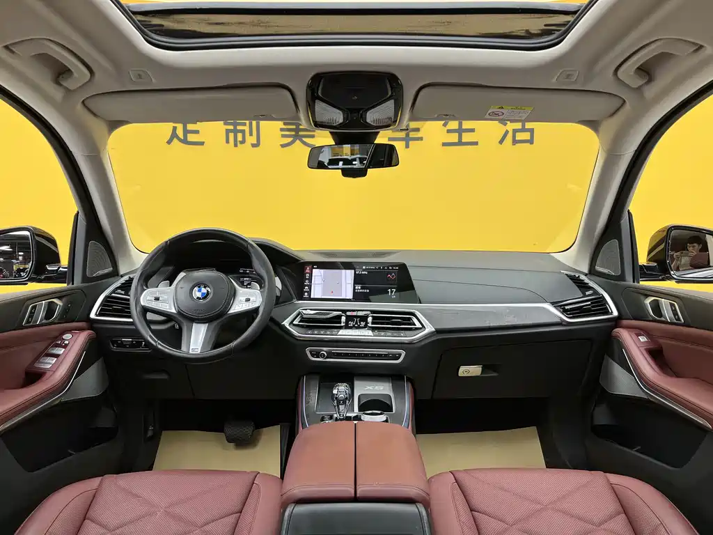 BMW X5 2022 xDrive 30Li M Sport