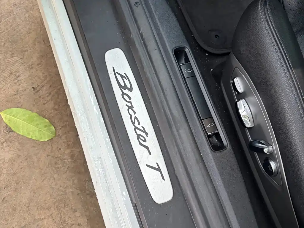 Porsche 718 Boxster T 2.0T