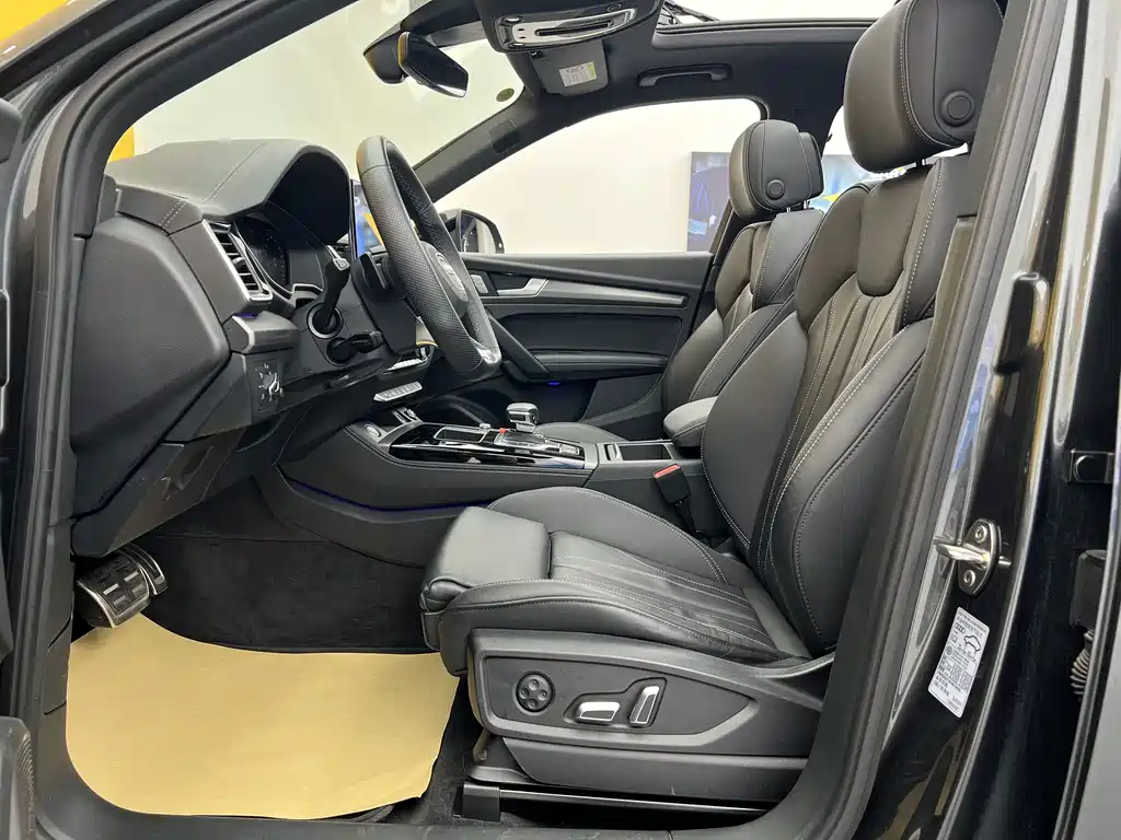Audi Q5L 2024 45 TFSI Luxury Dynamic