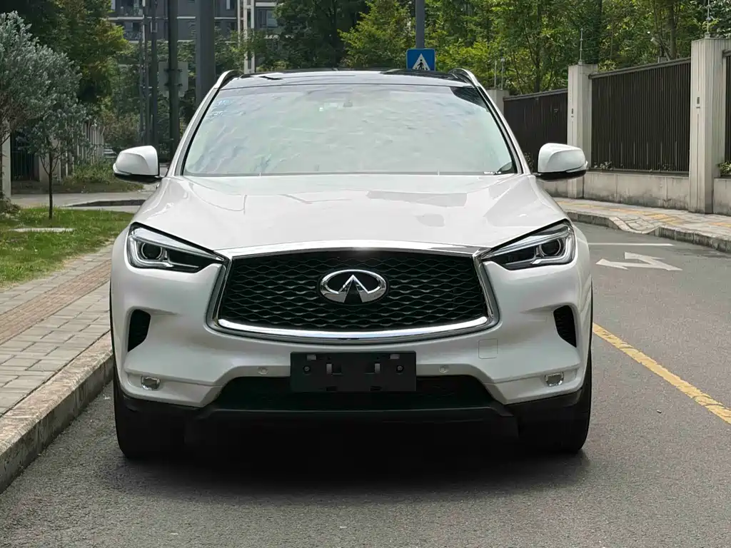 Infiniti QX50 2018 2.0T FWD Fashion Edition