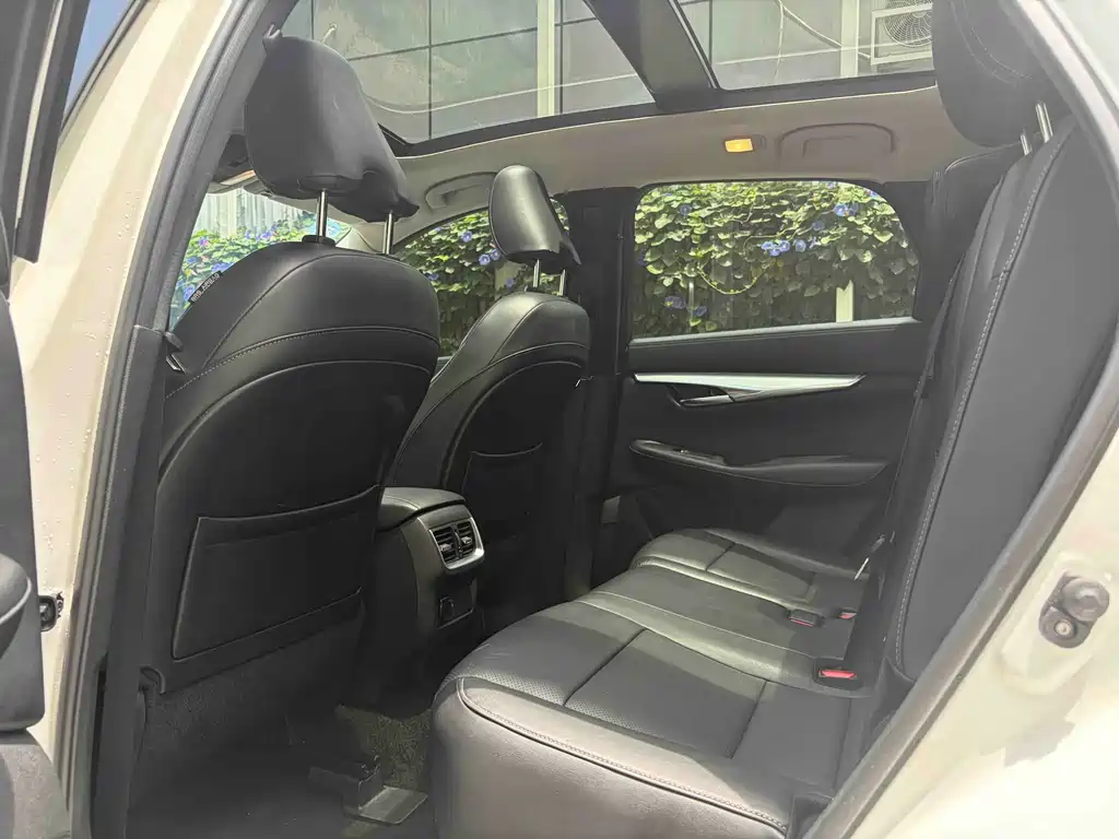 Infiniti QX50 2018 2.0T FWD Fashion Edition