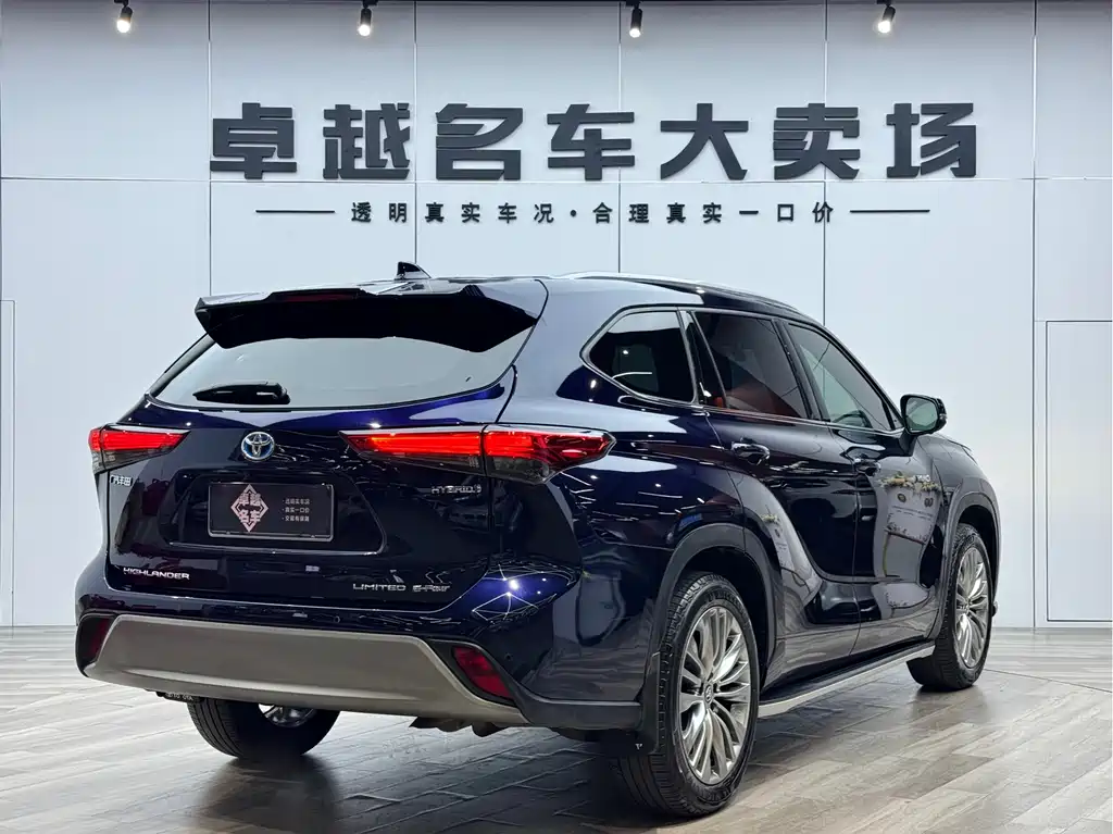 Highlander 2022 Hybrid 2.5L AWD Premium Edition 7-Seater