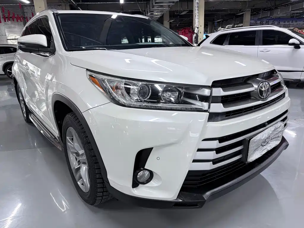 Highlander 2018 2.0T AWD Luxury Edition 7-Seater China V