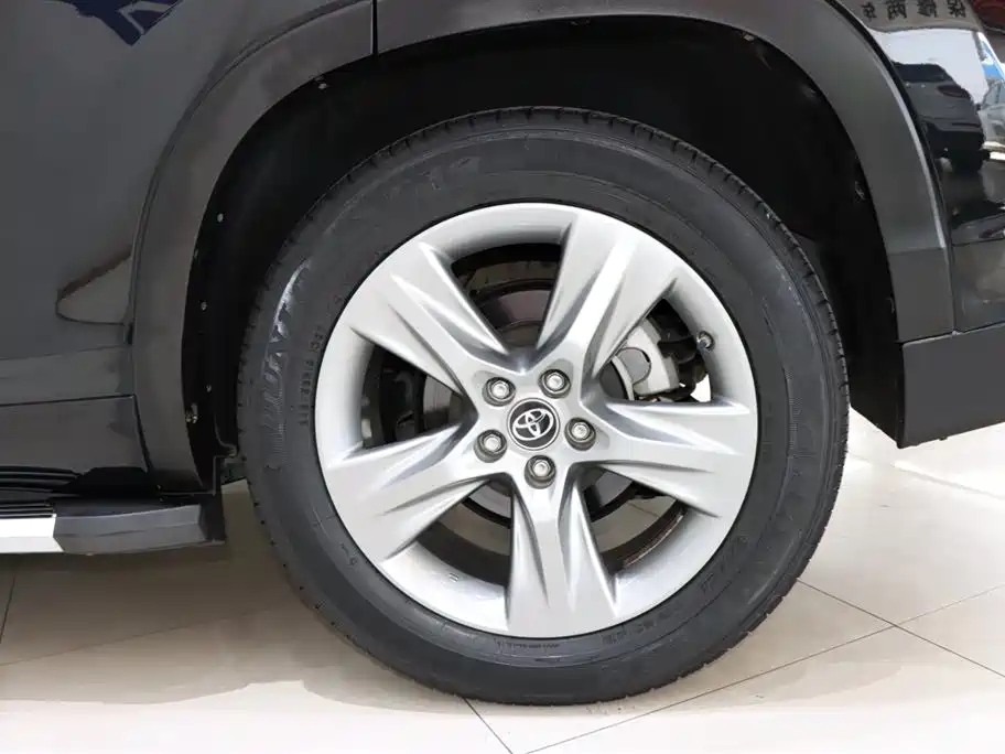 2018 Toyota Highlander 2.0T AWD Prestige Edition 7-Seater China V