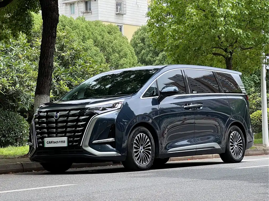 Denza D9 2022 DM-i 970 AWD Flagship