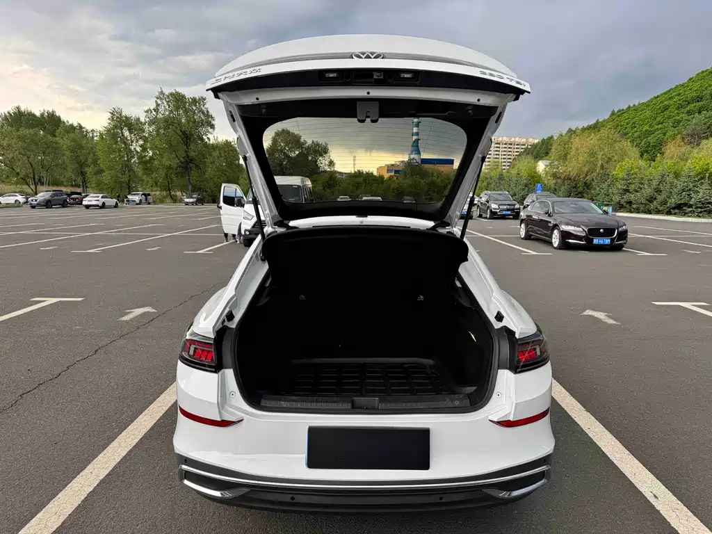 Volkswagen Lamando L 2023 280TSI DSG Xuanla Edition