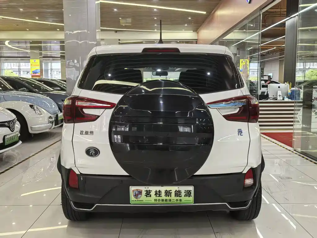 BYD Yuan EV 2018 EV360 Smart Connect Yueku Edition