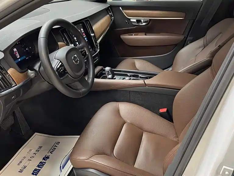 Volvo S90 2023 B5 Inscription