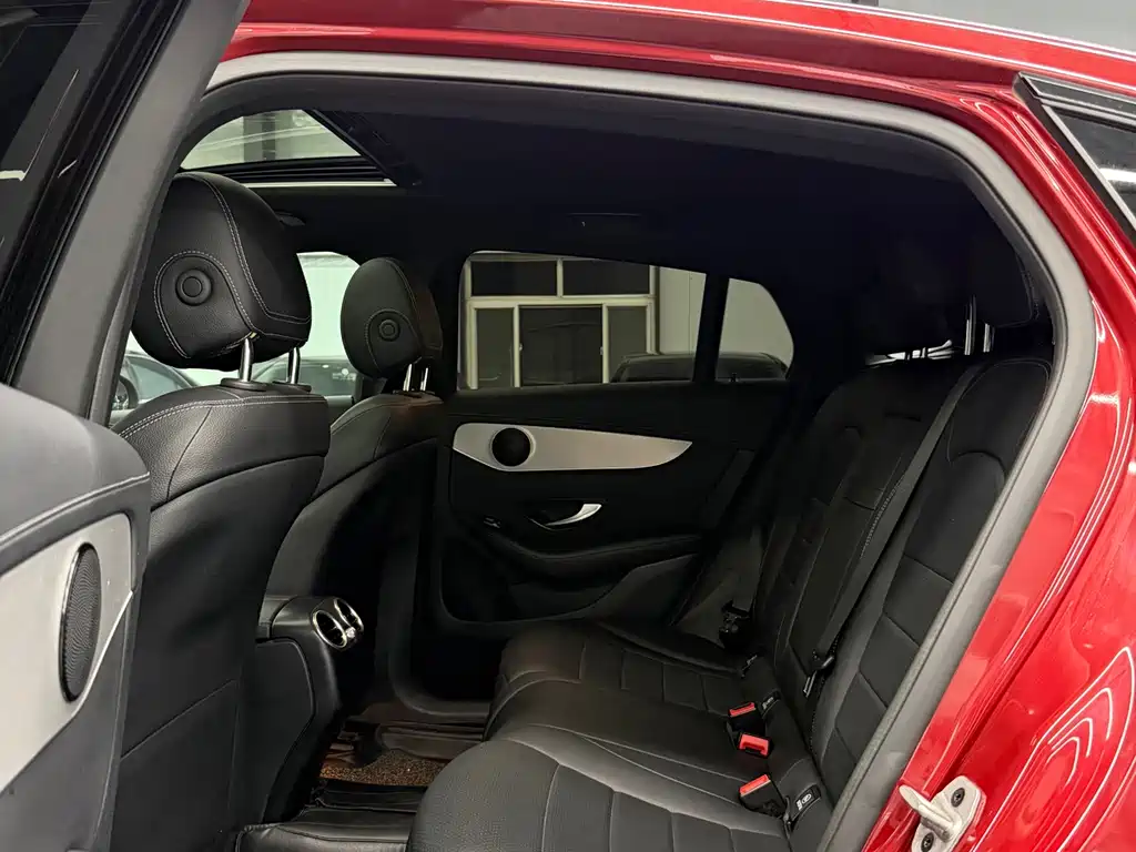 Mercedes GLC Coupe 2022款 Restyled GLC 260 4MATIC Coupe SUV
