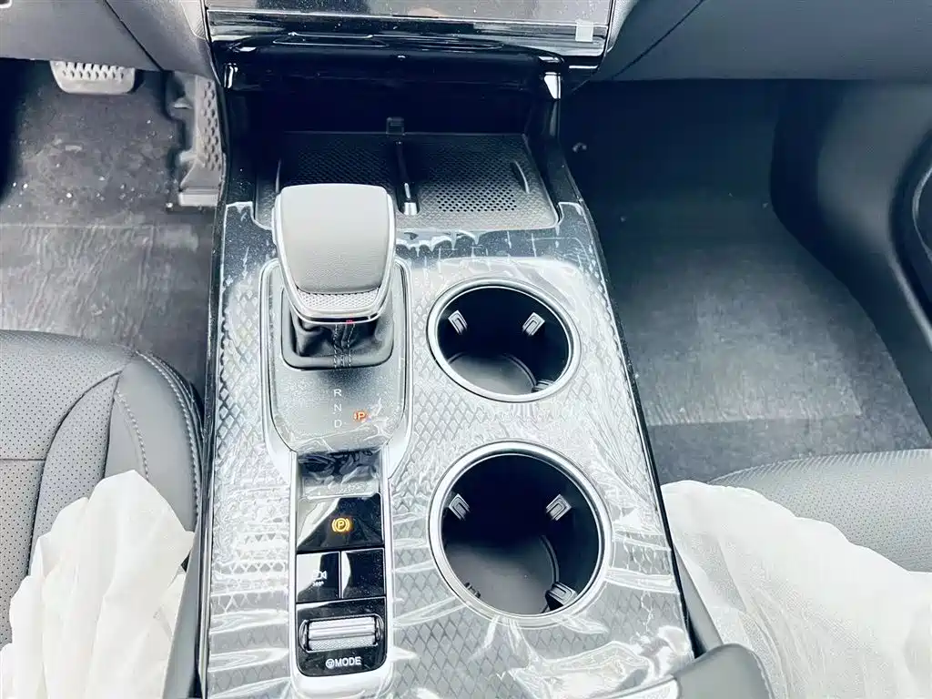 Hongqi HS3 PHEV 2024 115km Jinwei Edition
