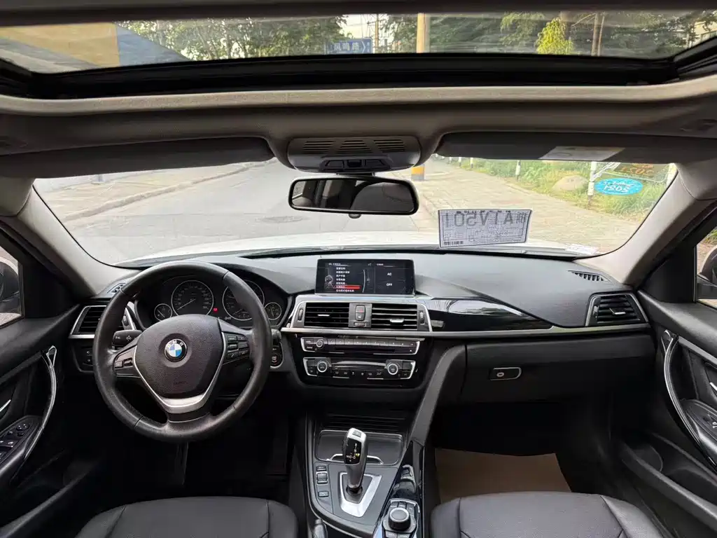 BMW 3 Series 2017 318Li Fashion Edition