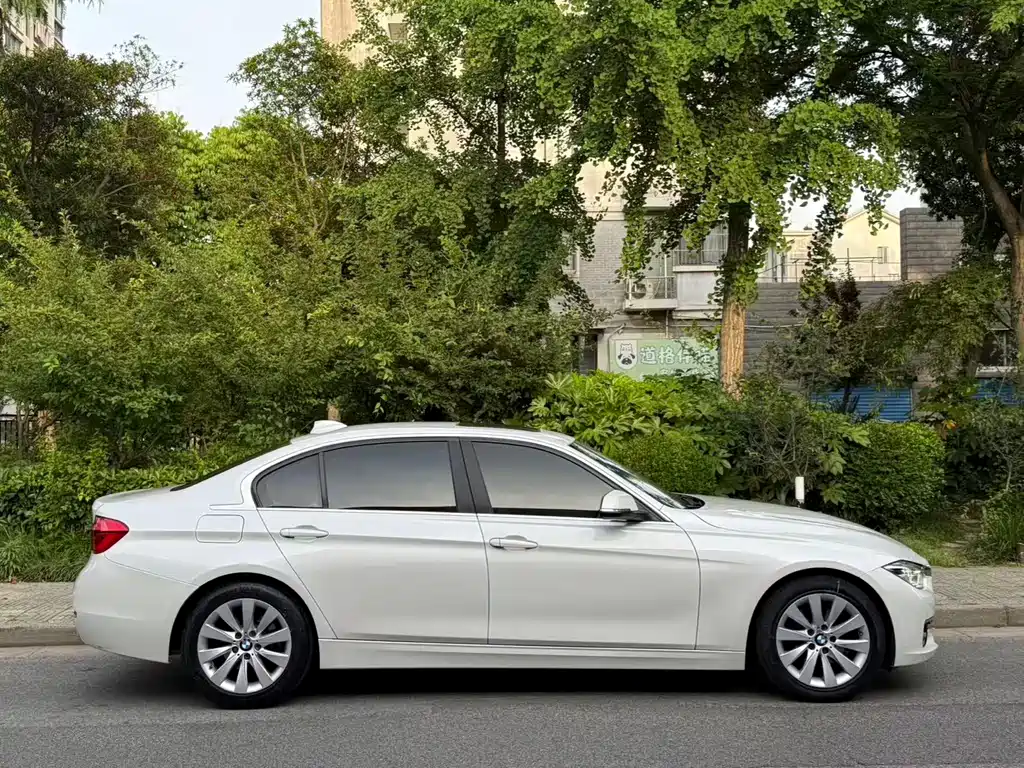 BMW 3 Series 2017 318Li Fashion Edition