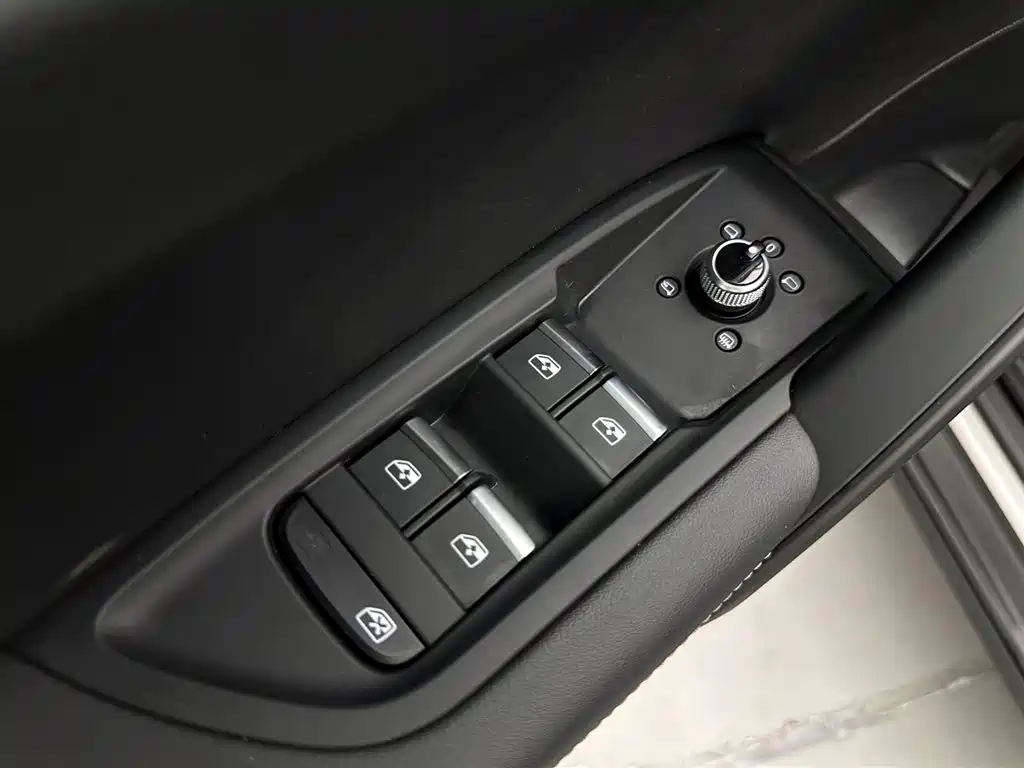 Audi Q5L 2022 40 TFSI Luxury Dynamic Edition