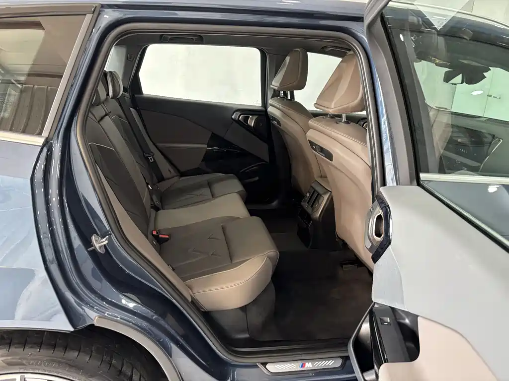 BMW X3 2025 xDrive30L Exclusive M Sport Night Edition