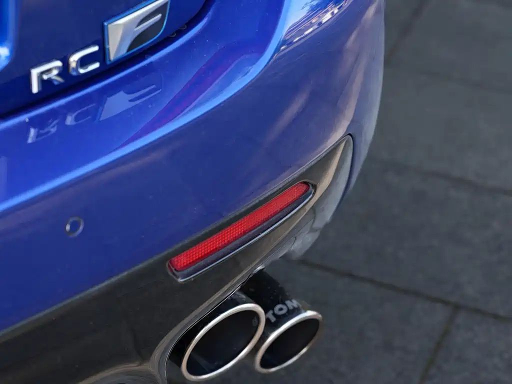 Lexus RC F 2015 F 5.0L Peak Edition