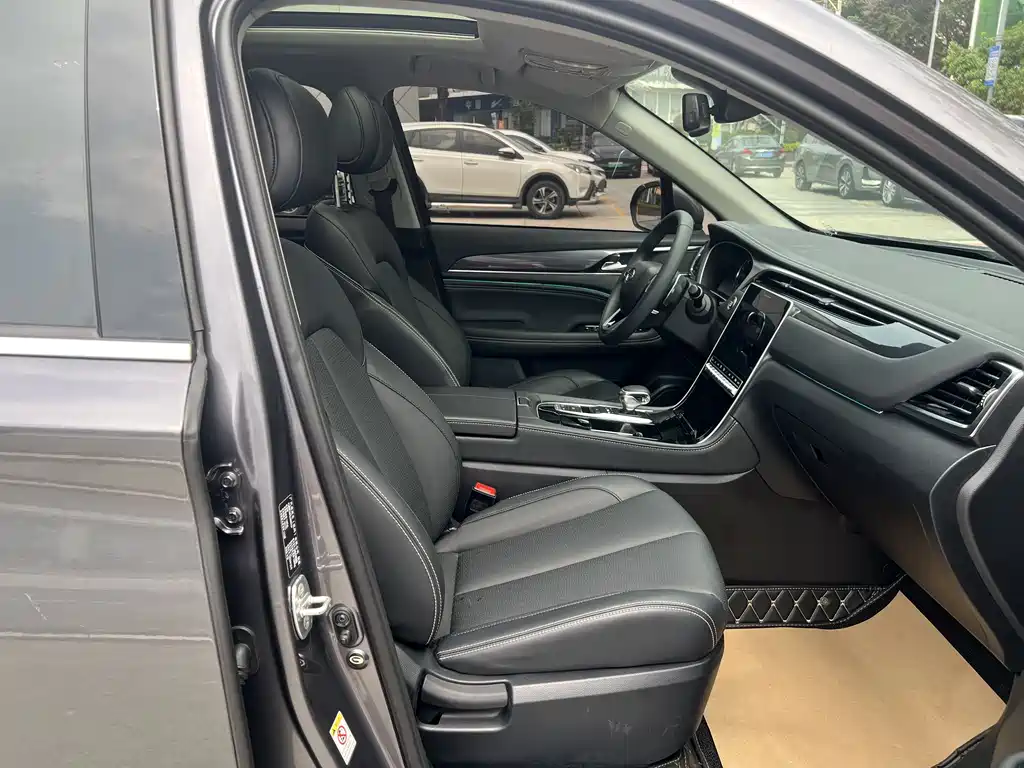 GAC Trumpchi GS5 2021 Advanced Edition 270T Tech Smart Lead Edition
