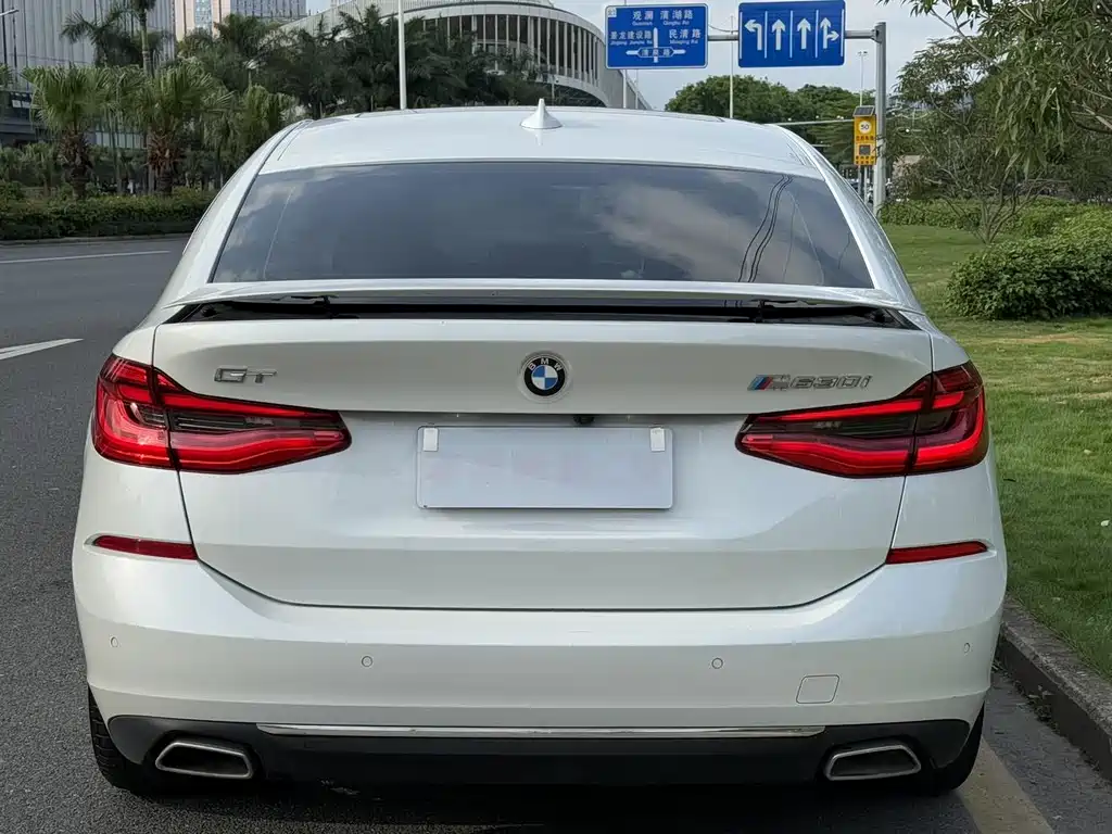 BMW 6 Series GT 2021 630i Luxury Design Package
