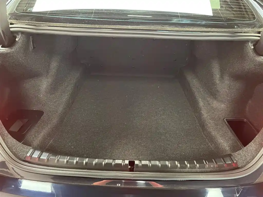 BMW 5 Series 2023 530Li Leading Edition M Sport Package