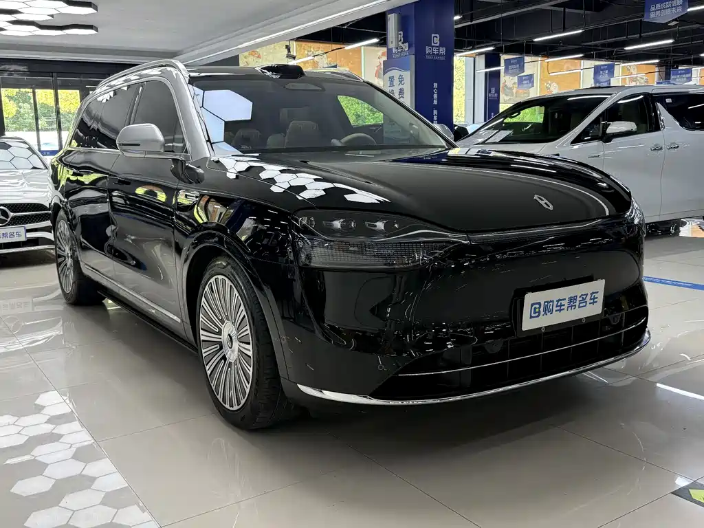 AITO M9 2025 EREV Ultra Edition 52kWh 6-Seater with 192-Line LiDAR