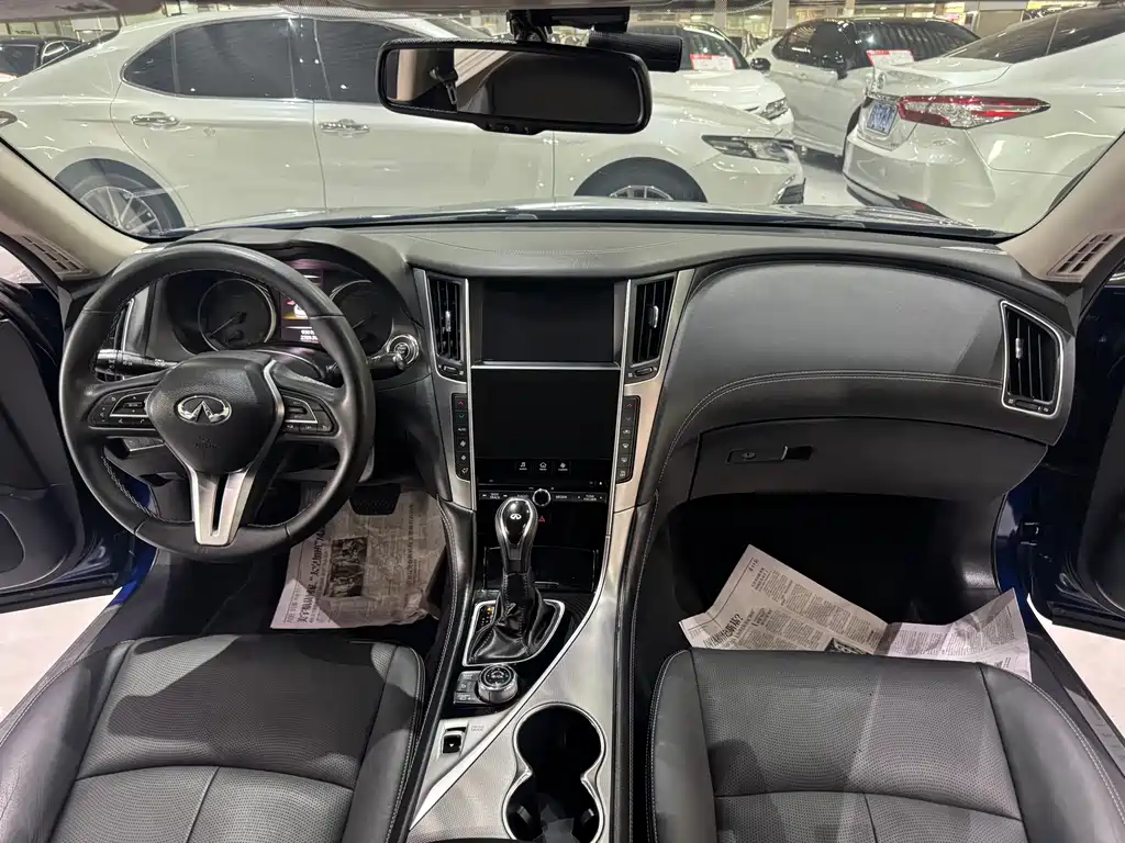 Infiniti Q50L 2018 2.0T Jinxiang Edition China V