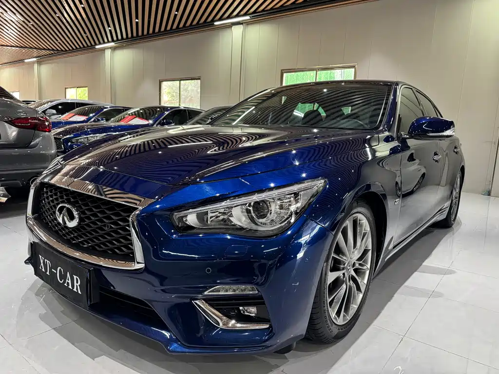 Infiniti Q50L 2018 2.0T Jinxiang Edition China V