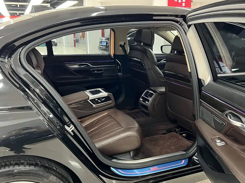 BMW 7 Series 2019 Facelift 730Li Luxury Package