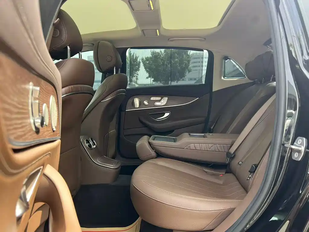 Mercedes-Benz E-Class E 300 L Luxury