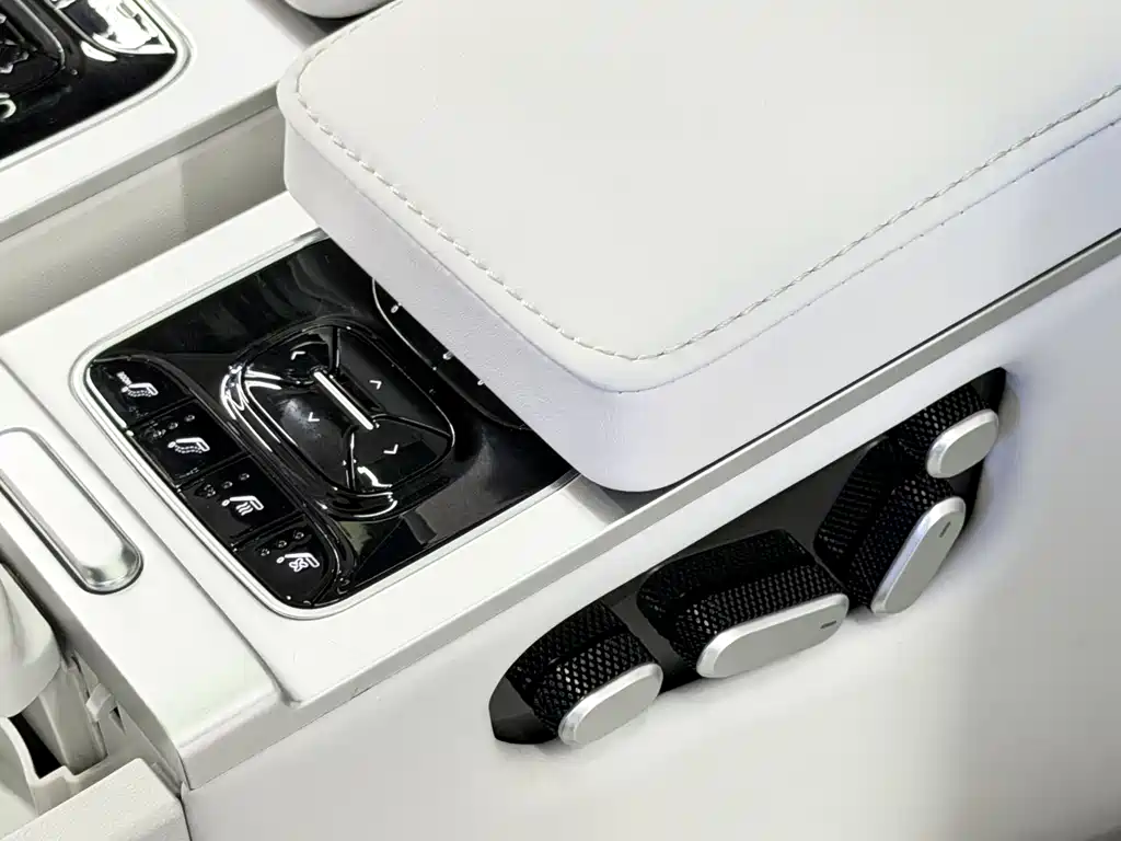 XPeng X9 2024 640 AWD High Performance Max