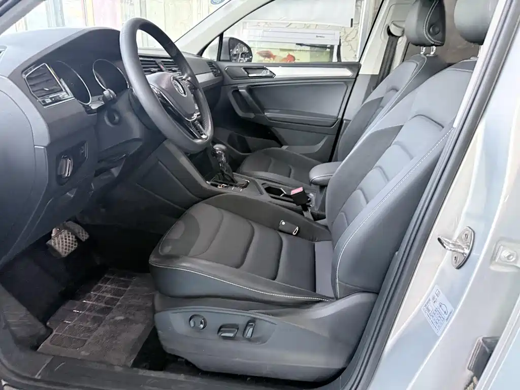 Tiguan L 2019 330TSI Automatic FWD Panoramic Comfort Edition China VI