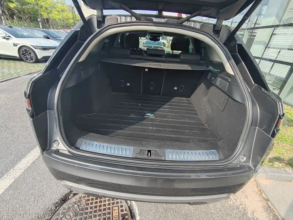 Range Rover Velar 2019 250PS