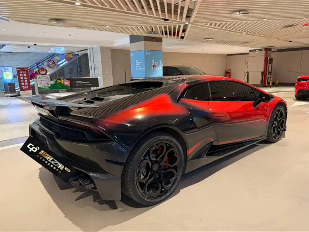 2016 Lamborghini Huracán RWD Coupe