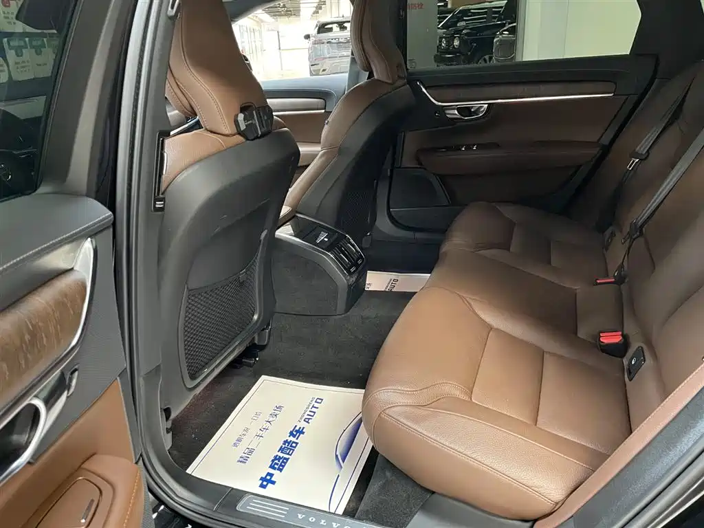 Volvo S90 2024 B5 Inscription