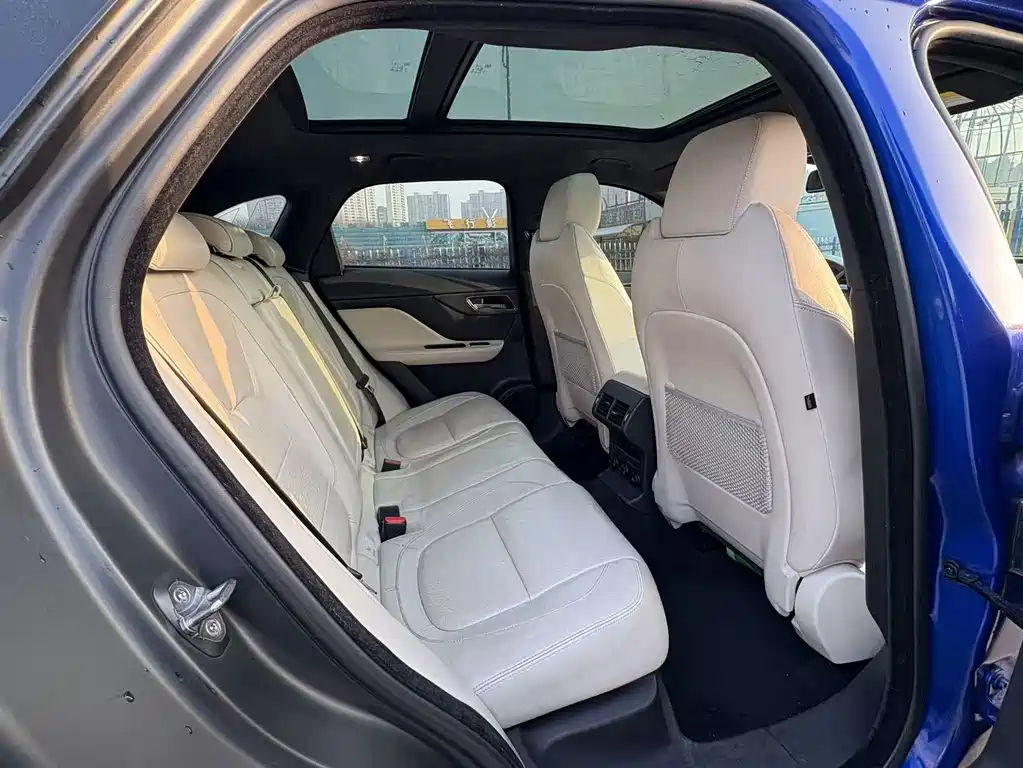 Jaguar F-PACE 2016 3.0 SC AWD S High Performance Edition