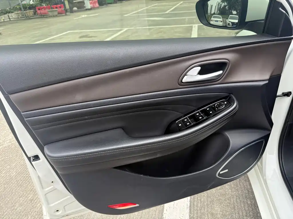 Trumpchi GA4 2018 200T Automatic Exclusive Edition