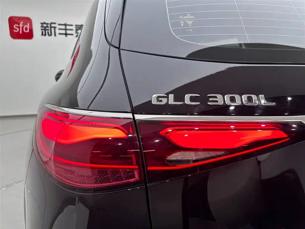 Mercedes-Benz GLC 2024 GLC 300 L 4MATIC Dynamic 7-Seater