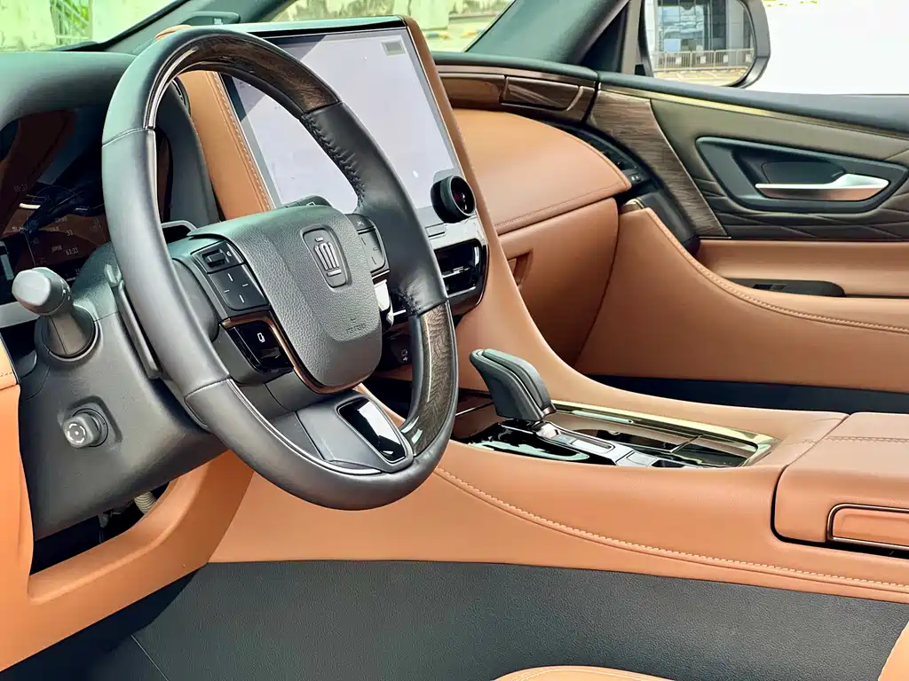 Toyota Vellfire 2024 Crown Hybrid 2.5L Supreme Executive Edition