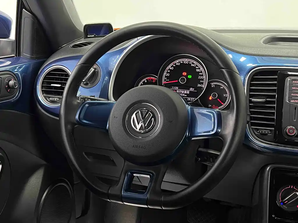 Volkswagen Beetle 2018 180TSI Yile Edition