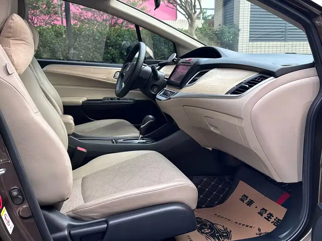 Honda Jade 2013 1.8L Automatic Comfort Edition 5-seater