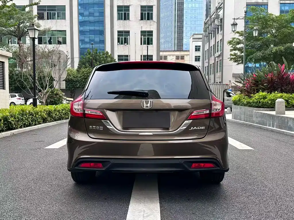 Honda Jade 2013 1.8L Automatic Comfort Edition 5-seater