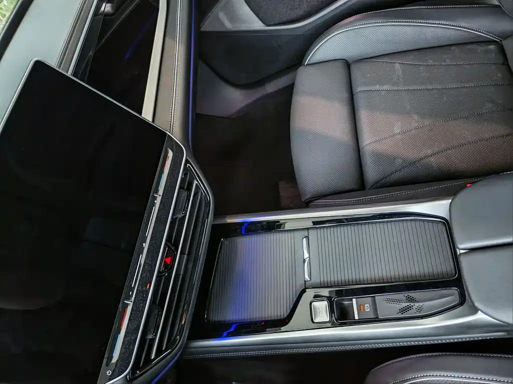 Volkswagen Passat 2025 Pro 380TSI Starry Sky Longzun Edition