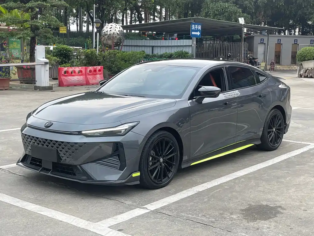 Changan UNI-V 2024 1.5T Premium Sport Edition