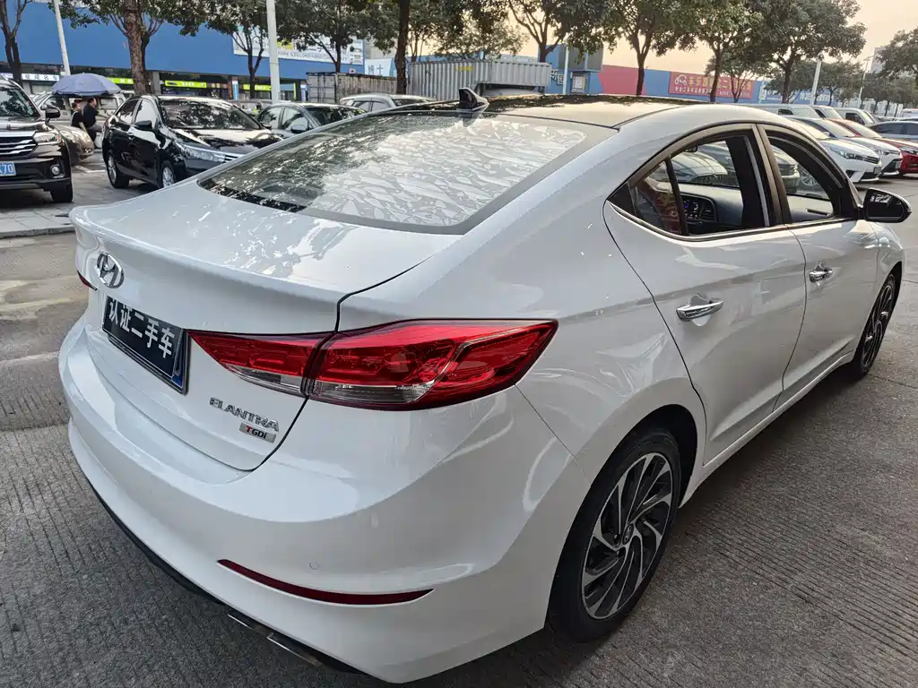 Elantra GT 2019 model 1.4T DCT Sport